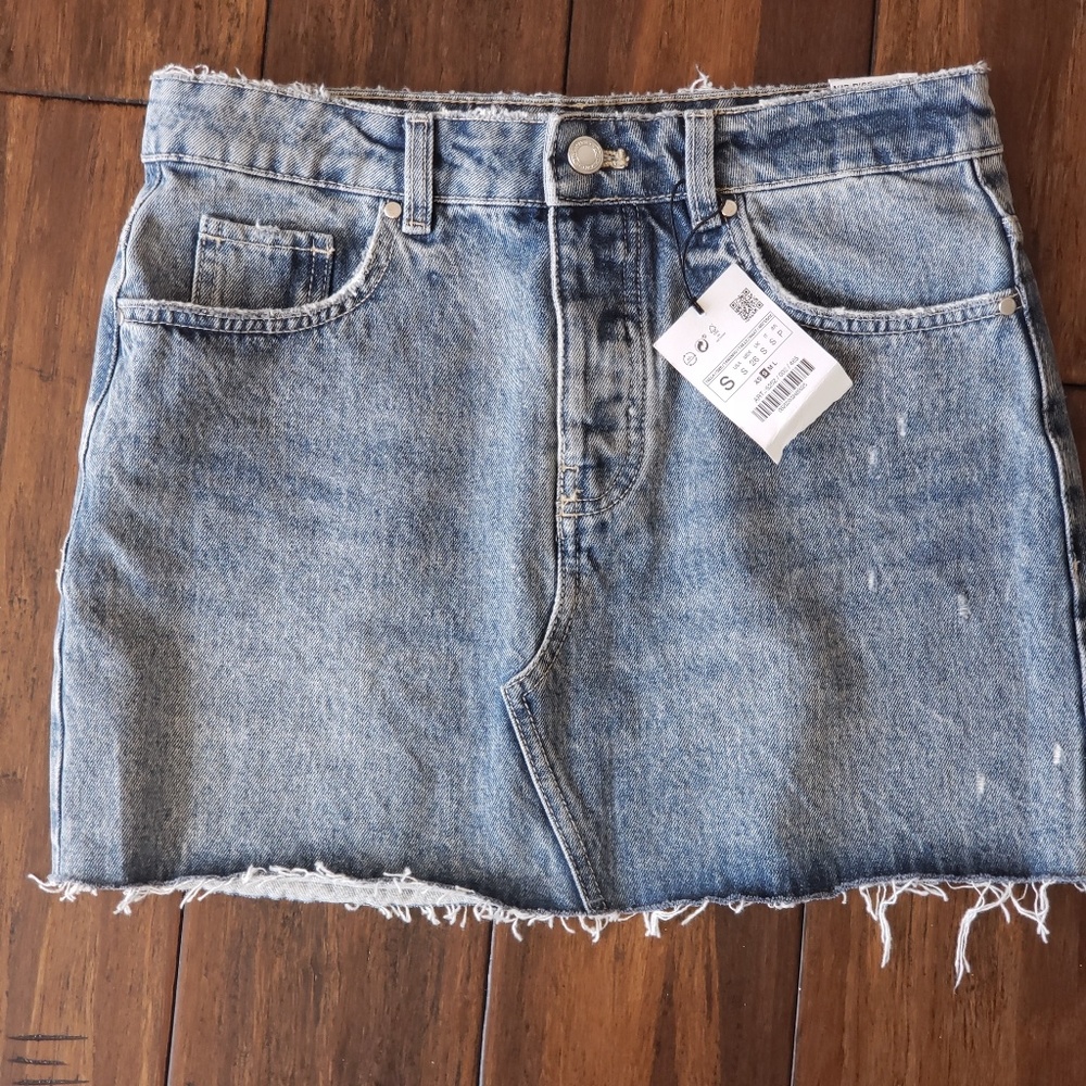 🌈🔥 NWT Zara acid washed  jean skirt